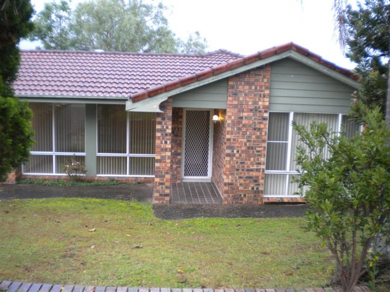 25 Yeovil Drive, Bomaderry NSW 2541
