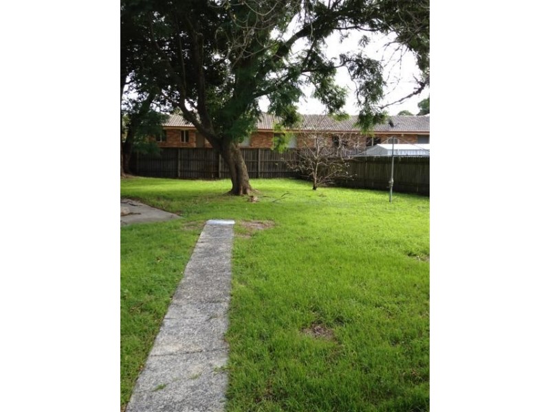 40 Sampson Crescent, Bomaderry NSW 2541