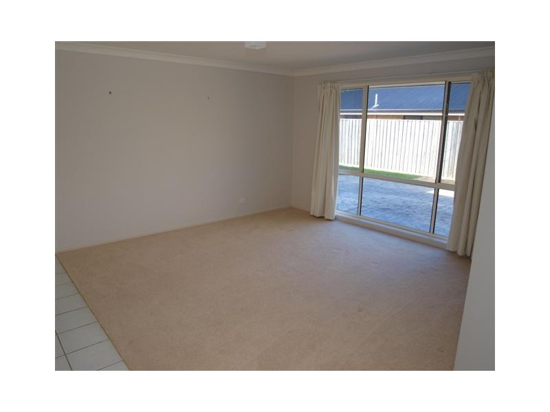 11 Whitewood Street, Worrigee NSW 2540