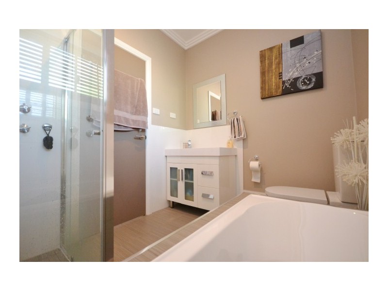 2 Ryan Avenue, Nowra NSW 2541