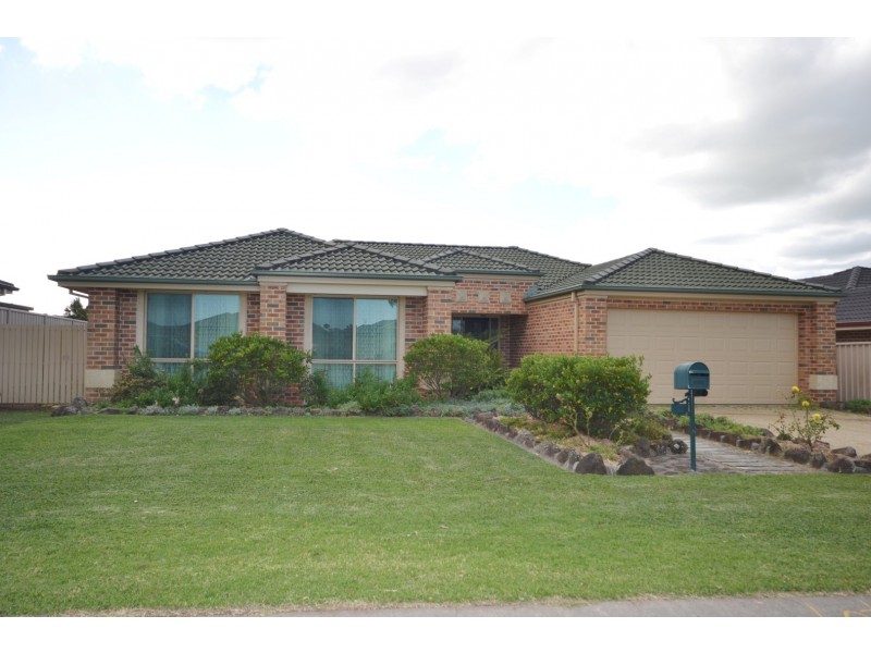 4 The Garden Walk, Worrigee NSW 2540
