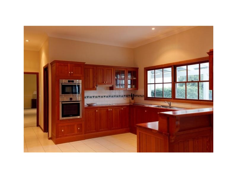 2 Maculata Close, Cambewarra NSW 2540