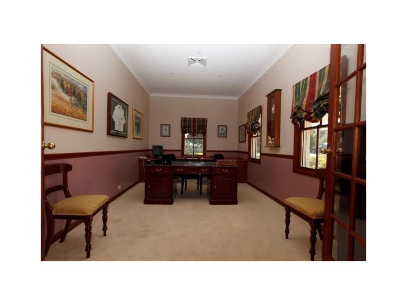 2 Maculata Close, Cambewarra NSW 2540
