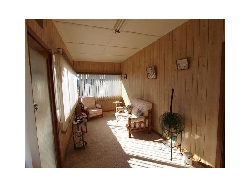 11 McIntosh Street, Shoalhaven Heads NSW 2535