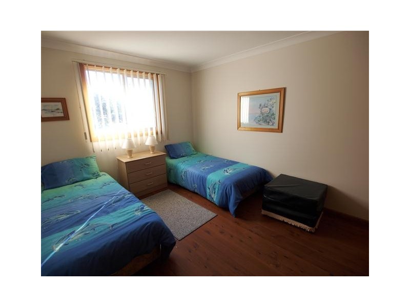 33 Woolstencraft Street, Shoalhaven Heads NSW 2535