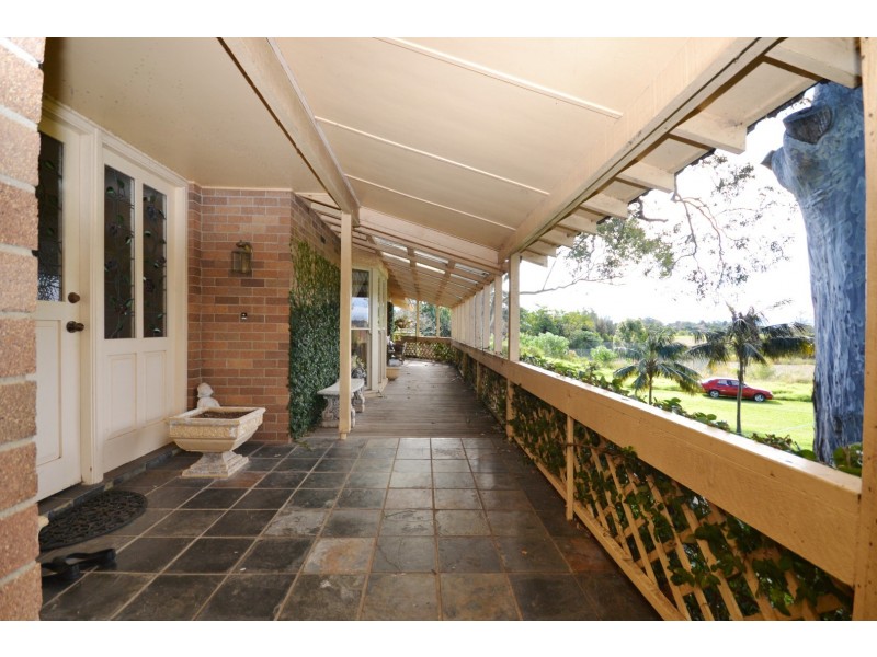 4 Dryden Close, Nowra NSW 2541