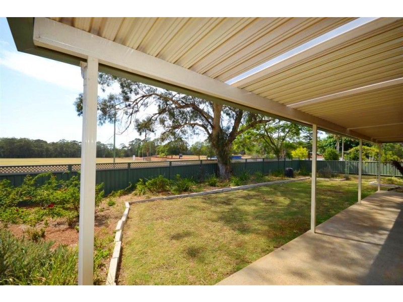 14 Jasmine Drive, Bomaderry NSW 2541