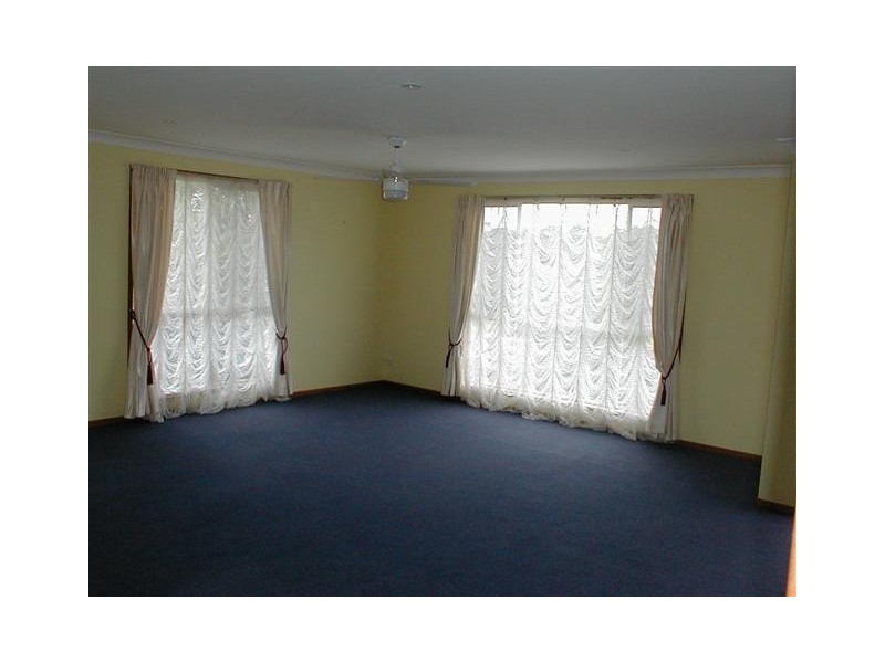 19 Isa Road, Worrigee NSW 2540