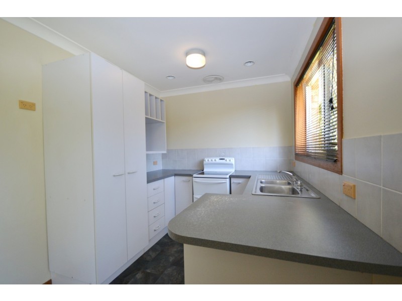 8 Arnheim Place, North Nowra NSW 2541