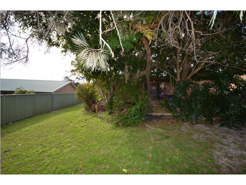 80 Scott Street, Shoalhaven Heads NSW 2535