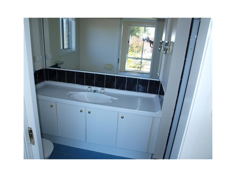 1a Hoskins, North Nowra NSW 2541