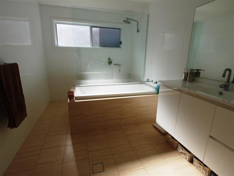 18 Scott Street, Shoalhaven Heads NSW 2535