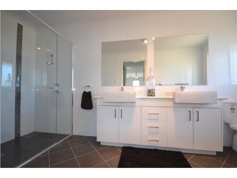 7 Zieria Avenue, North Nowra NSW 2541
