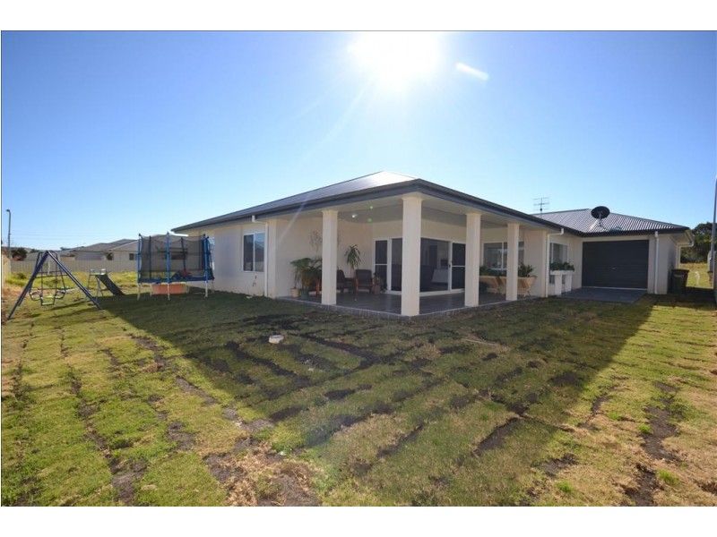 7 Zieria Avenue, North Nowra NSW 2541