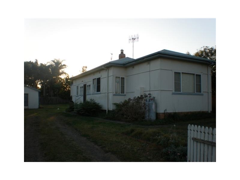 1 Morschel Avenue, North Nowra NSW 2541