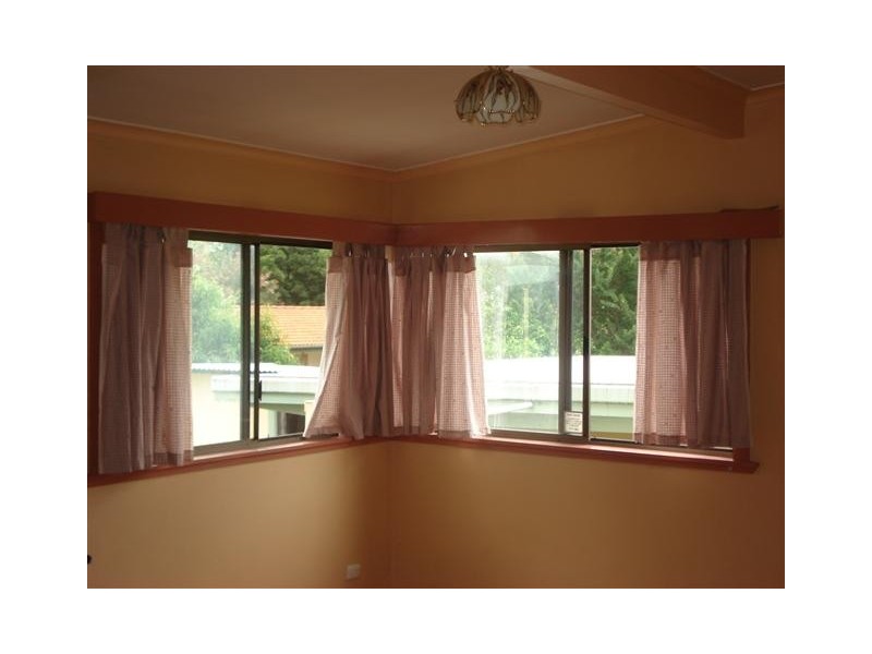 39 Douglas Street, Nowra NSW 2541