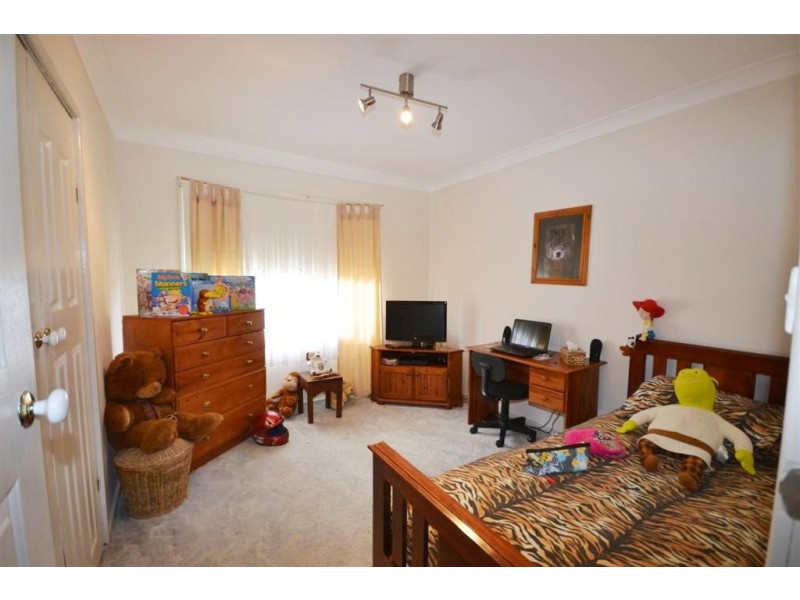 59 Yalwal Road, West Nowra NSW 2541