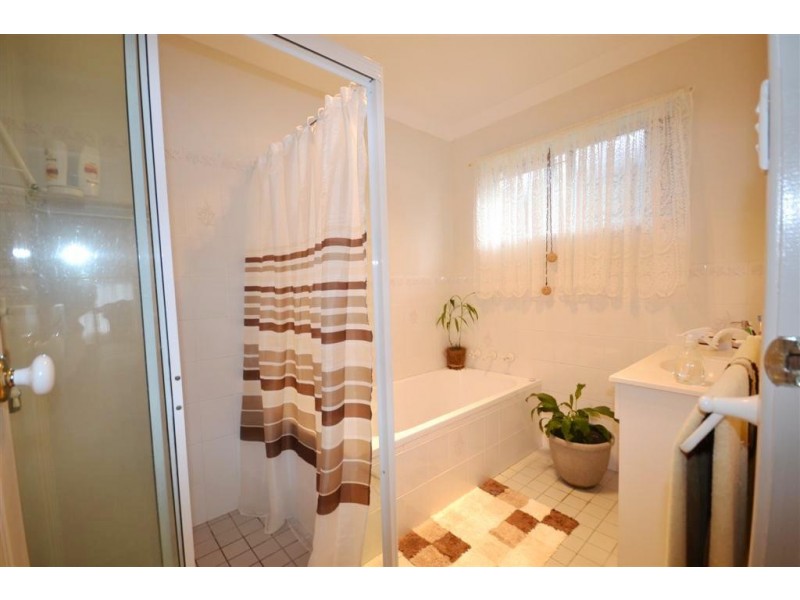 59 Yalwal Road, West Nowra NSW 2541