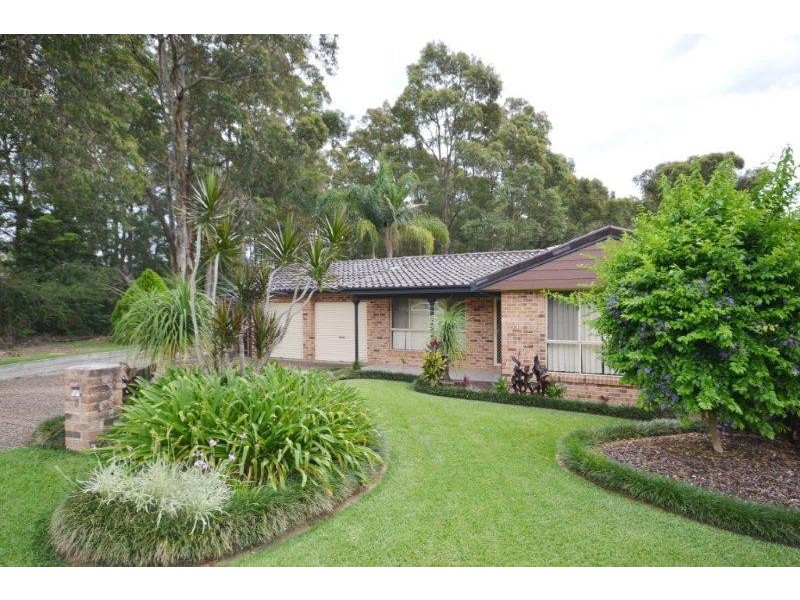3 Crosby Place, Bomaderry NSW 2541