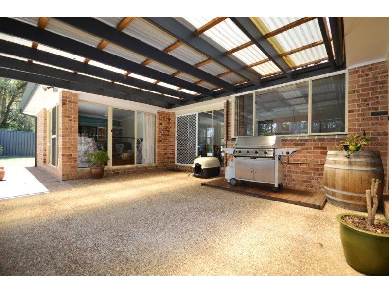 3 Crosby Place, Bomaderry NSW 2541