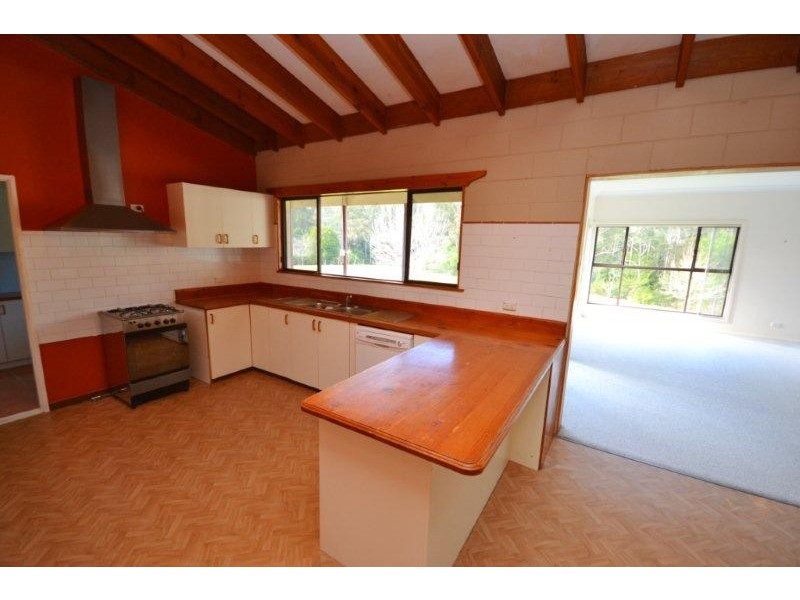 35 Vidler Road, Falls Creek NSW 2540