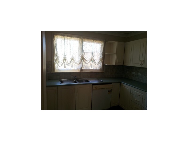 11 ALFRED STREET, Bomaderry NSW 2541