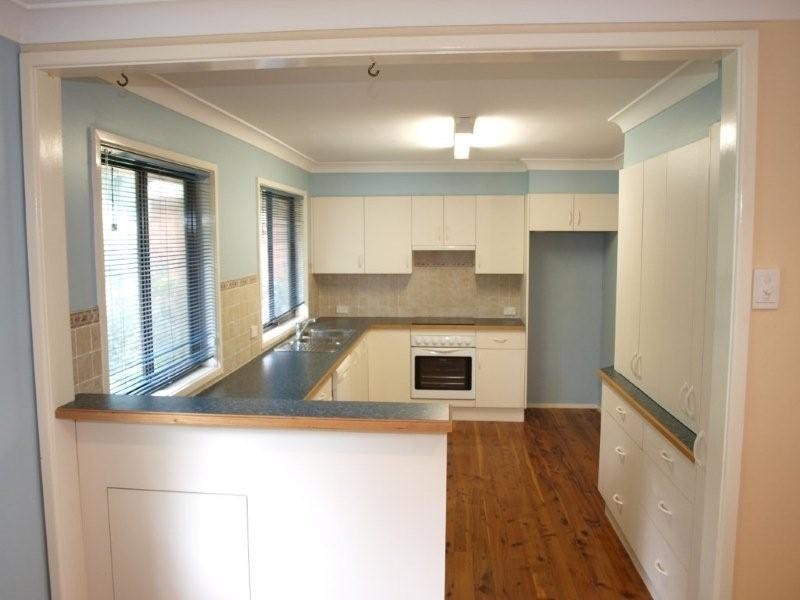 31 Tarawara Street, Bomaderry NSW 2541
