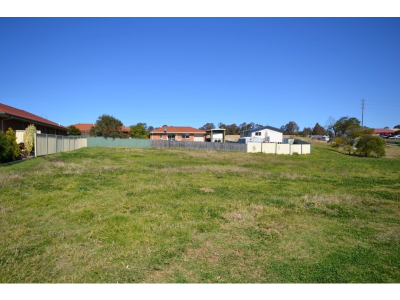 6 Kembla Close, Nowra NSW 2541
