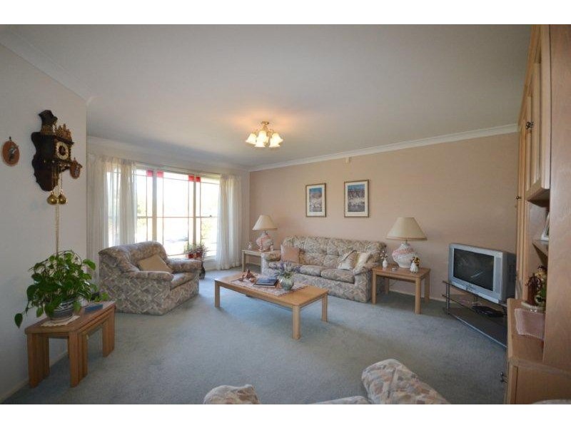 46 Lydon Crescent, West Nowra NSW 2541