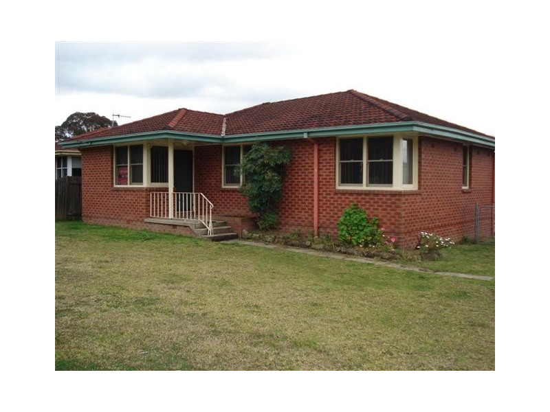 35 McKay Street, Nowra NSW 2541