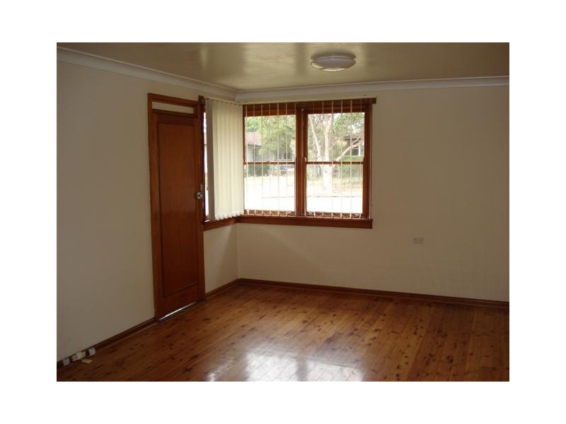 35 McKay Street, Nowra NSW 2541