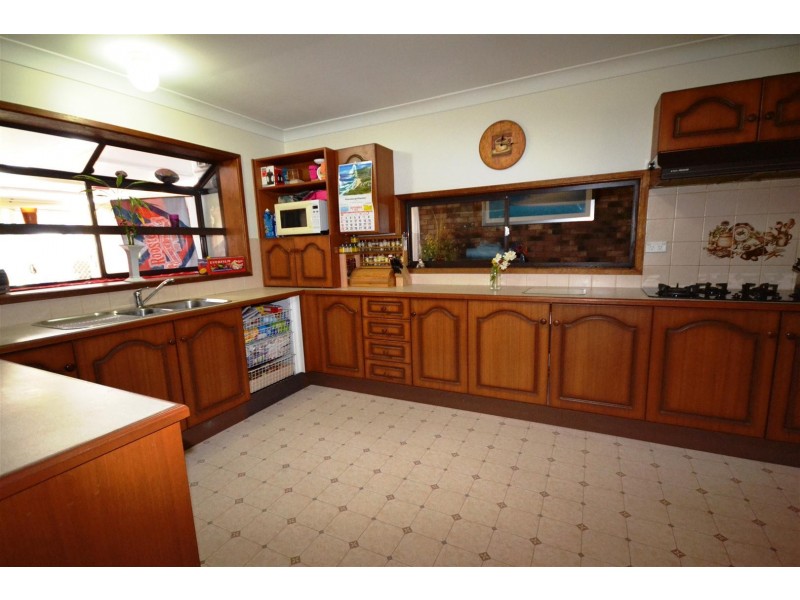 10 Davenport Road, Shoalhaven Heads NSW 2535