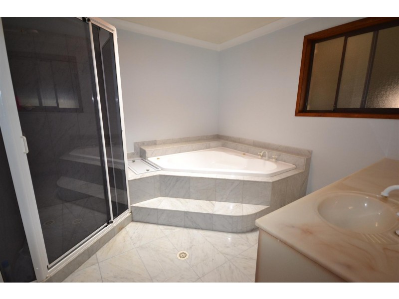 10 Davenport Road, Shoalhaven Heads NSW 2535