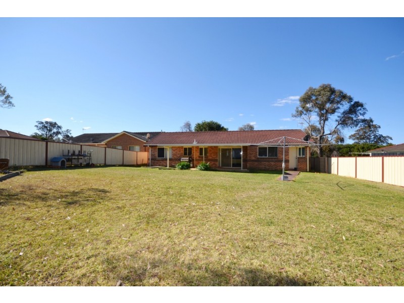 3 Royal Street, Worrigee NSW 2540