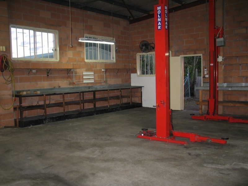 2/12 McIntyre Way, Bomaderry NSW 2541