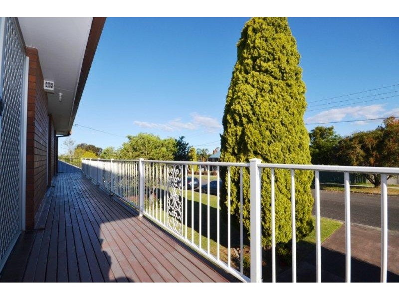 137 Plunkett Street, Nowra NSW 2541