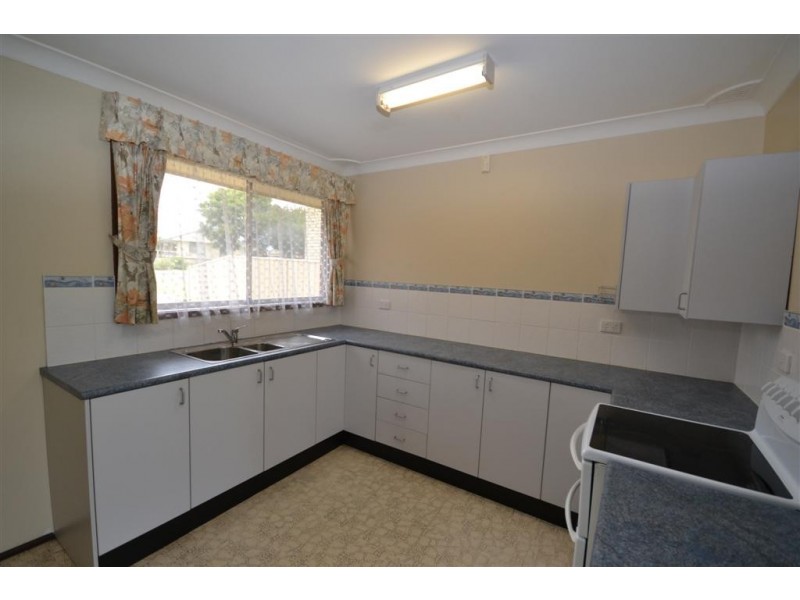 21 Allison Avenue, Nowra NSW 2541