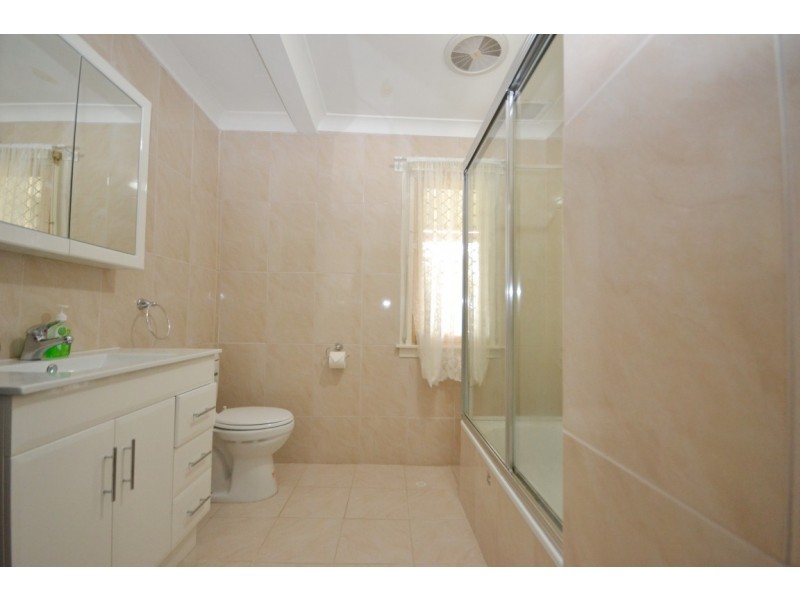 4 Quadrant Street, Nowra NSW 2541