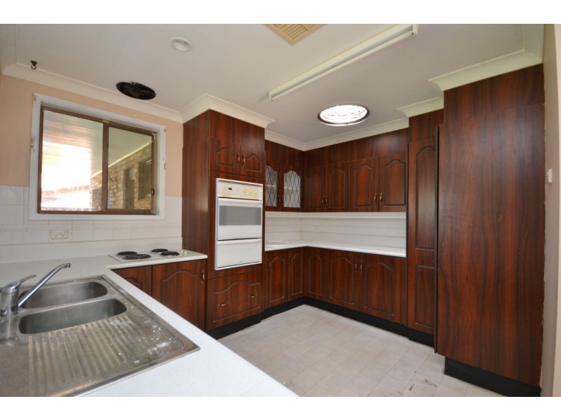 130 Yurunga Drive, North Nowra NSW 2541