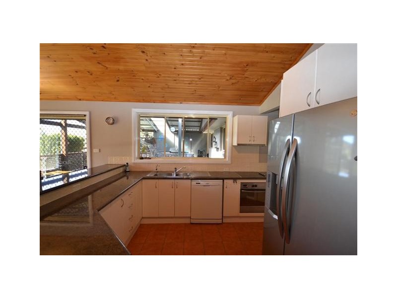 5 Andrew Crescent, Worrigee NSW 2540