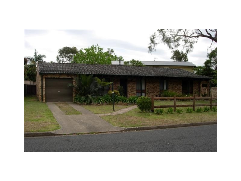 17 Gleneagle Parade, North Nowra NSW 2541