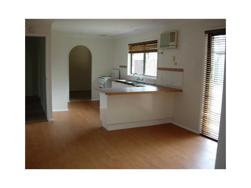 17 Gleneagle Parade, North Nowra NSW 2541