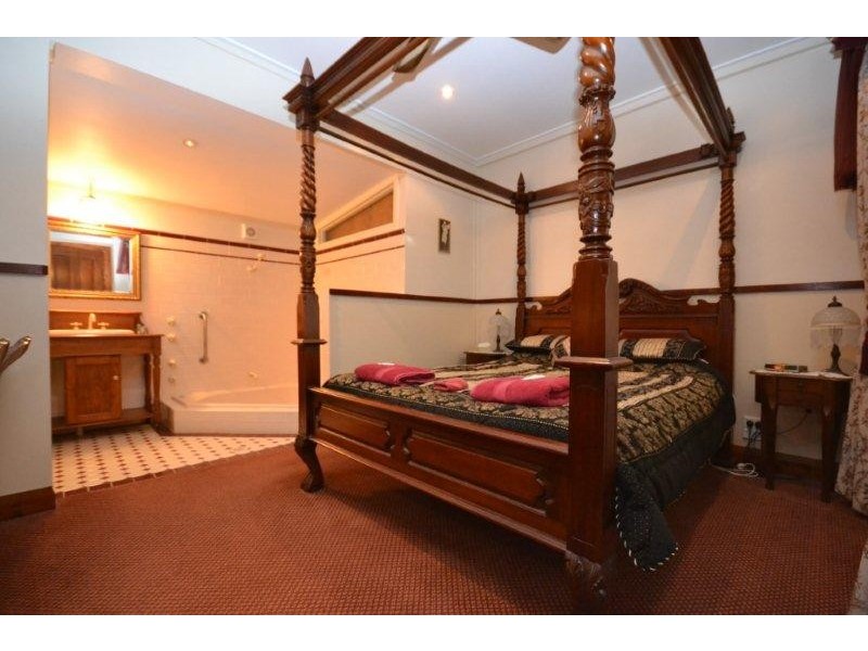 30 Junction Street, Nowra NSW 2541