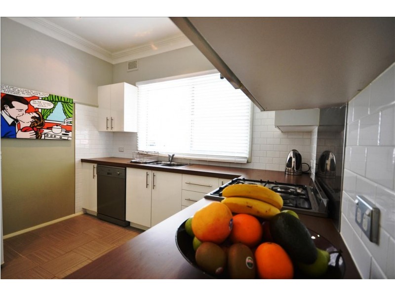 32 Cambewarra Road, Bomaderry NSW 2541