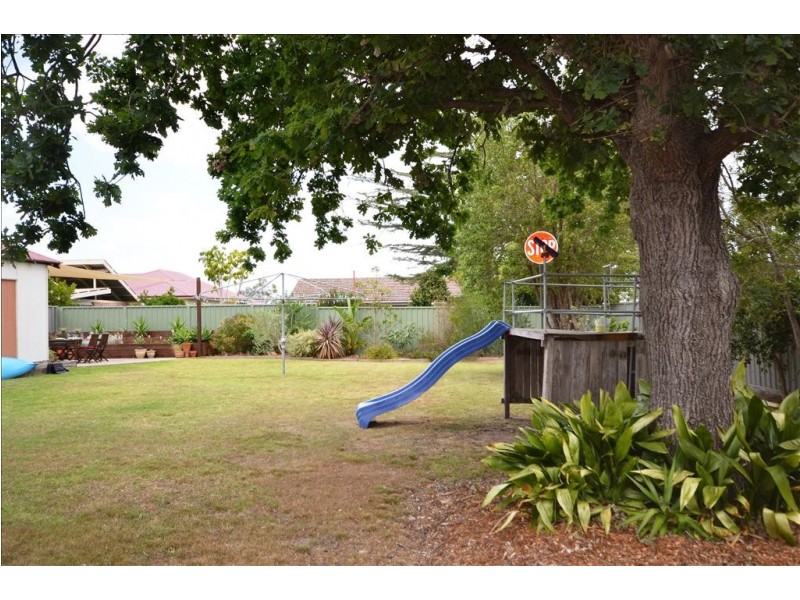 32 Cambewarra Road, Bomaderry NSW 2541