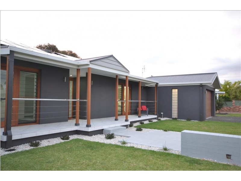 24 Amundsen Avenue, Shoalhaven Heads NSW 2535