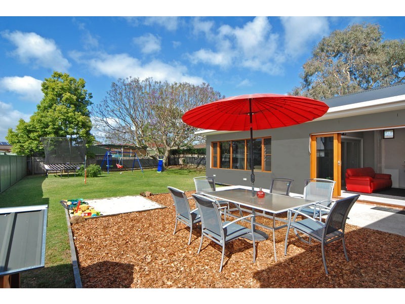 24 Amundsen Avenue, Shoalhaven Heads NSW 2535