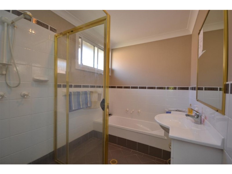 38 Worrigee Street, Nowra NSW 2541