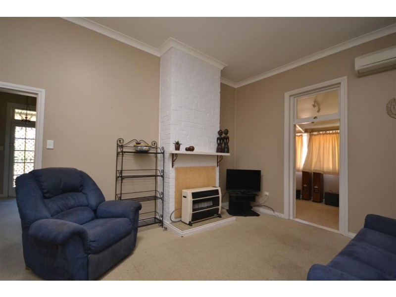 38 Worrigee Street, Nowra NSW 2541