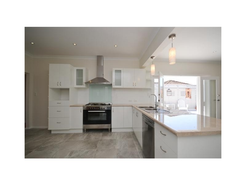 28 COLYER AVENUE, Nowra NSW 2541